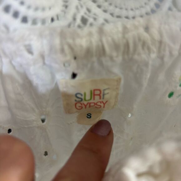 SURF G*PSY White Lace Off-Shoulder Top size small beach wear vacation cruise - Picture 2 of 5
